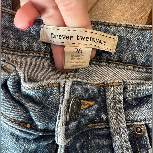 Women’s Forever Twenty One jeans - Picture 2 of 2